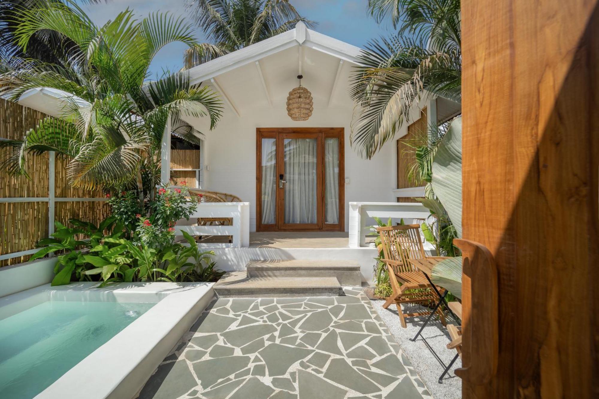 Azora By Ayatana, Goa Hotel Morjim Exterior foto