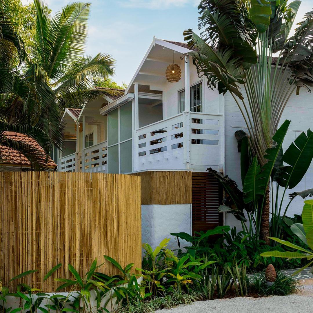 Azora By Ayatana, Goa Hotel Morjim Exterior foto