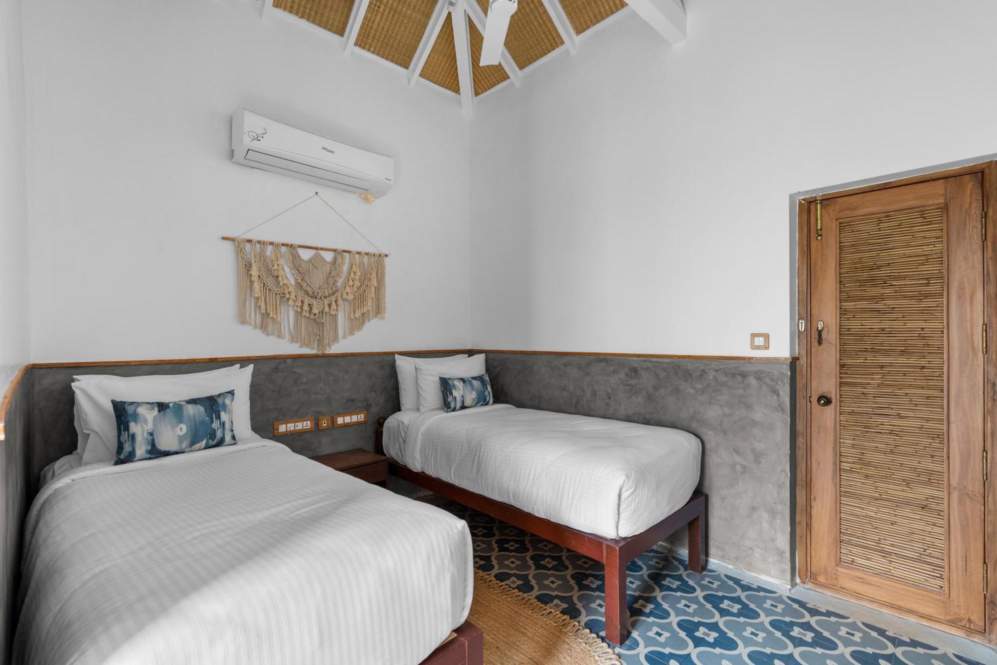 Azora By Ayatana, Goa Hotel Morjim Exterior foto