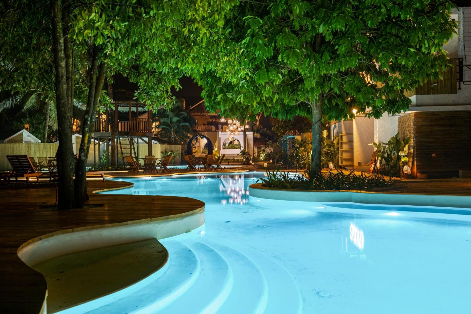 Azora By Ayatana, Goa Hotel Morjim Exterior foto