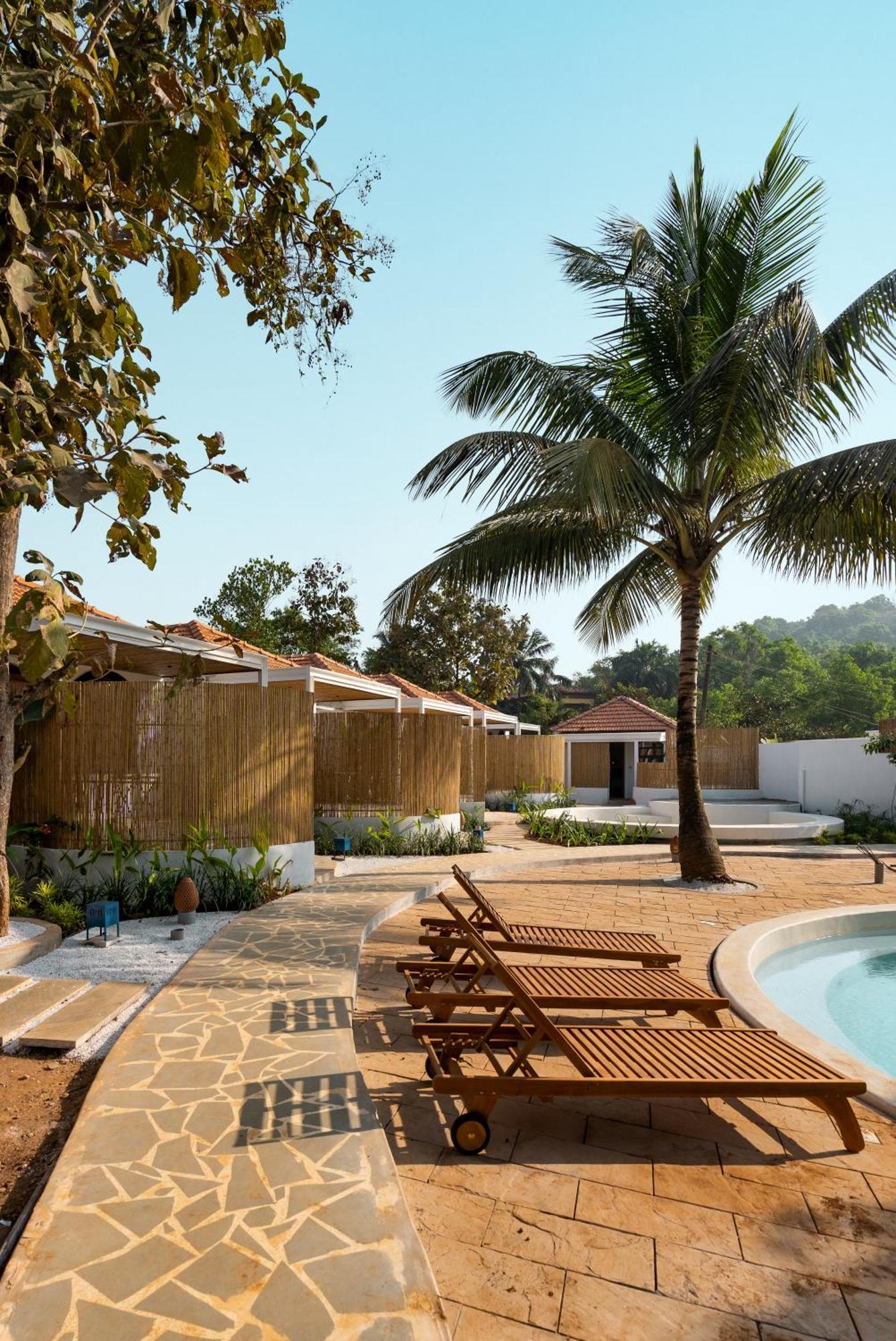 Azora By Ayatana, Goa Hotel Morjim Exterior foto